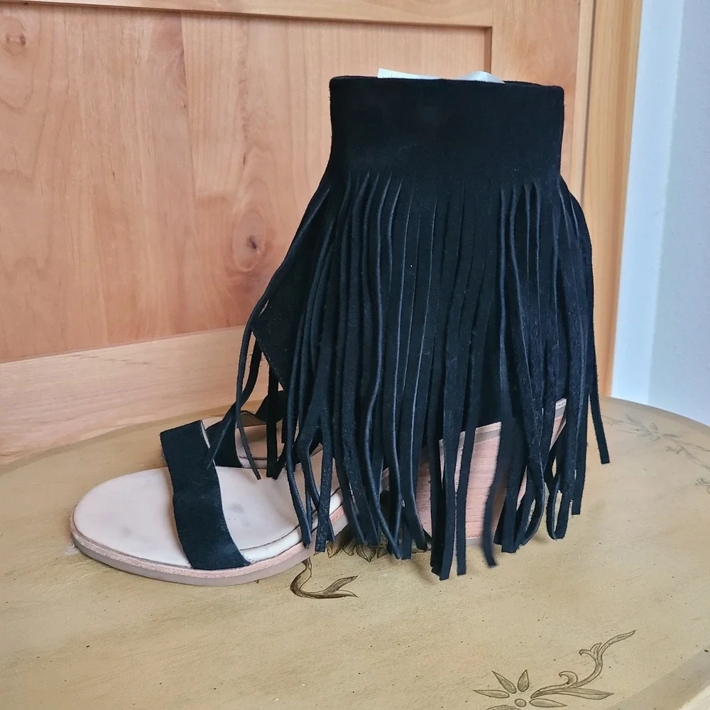 Koolaburra UGG Piaz II US‎ 11 Black Suede Fringe Heel Sandals Boho Festival